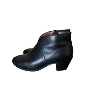 Shoes for Crews Black Leather Ankle Boots Women's 6.5 Block Heel Whimsigoth Moto